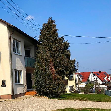 Ferienwohnungen / Ferienhaus Adelsried Εξωτερικό φωτογραφία