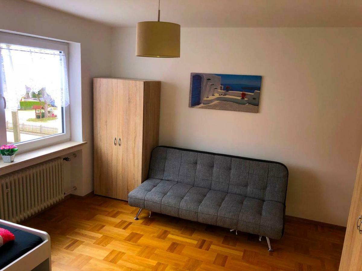 Ferienwohnungen / Ferienhaus Adelsried Εξωτερικό φωτογραφία