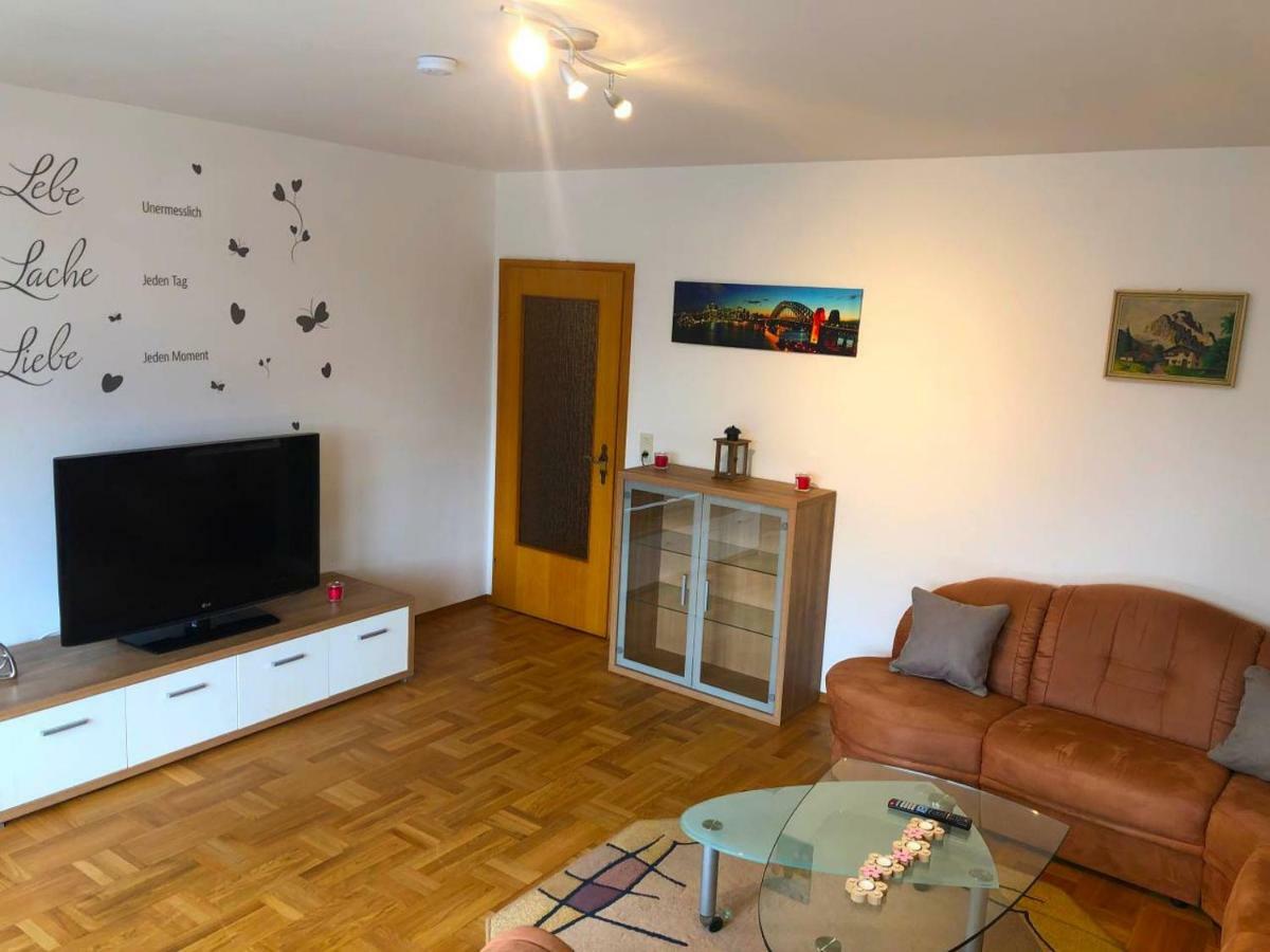 Ferienwohnungen / Ferienhaus Adelsried Εξωτερικό φωτογραφία